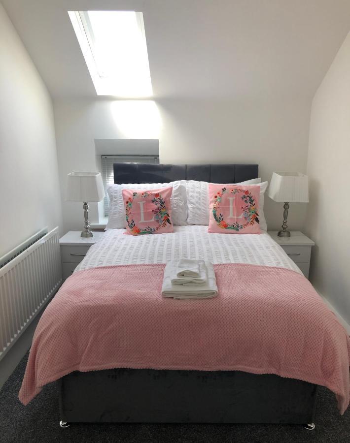 Ballycastle Town Centre Studio Apartment Exteriör bild
